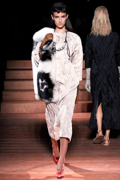 Look 39
